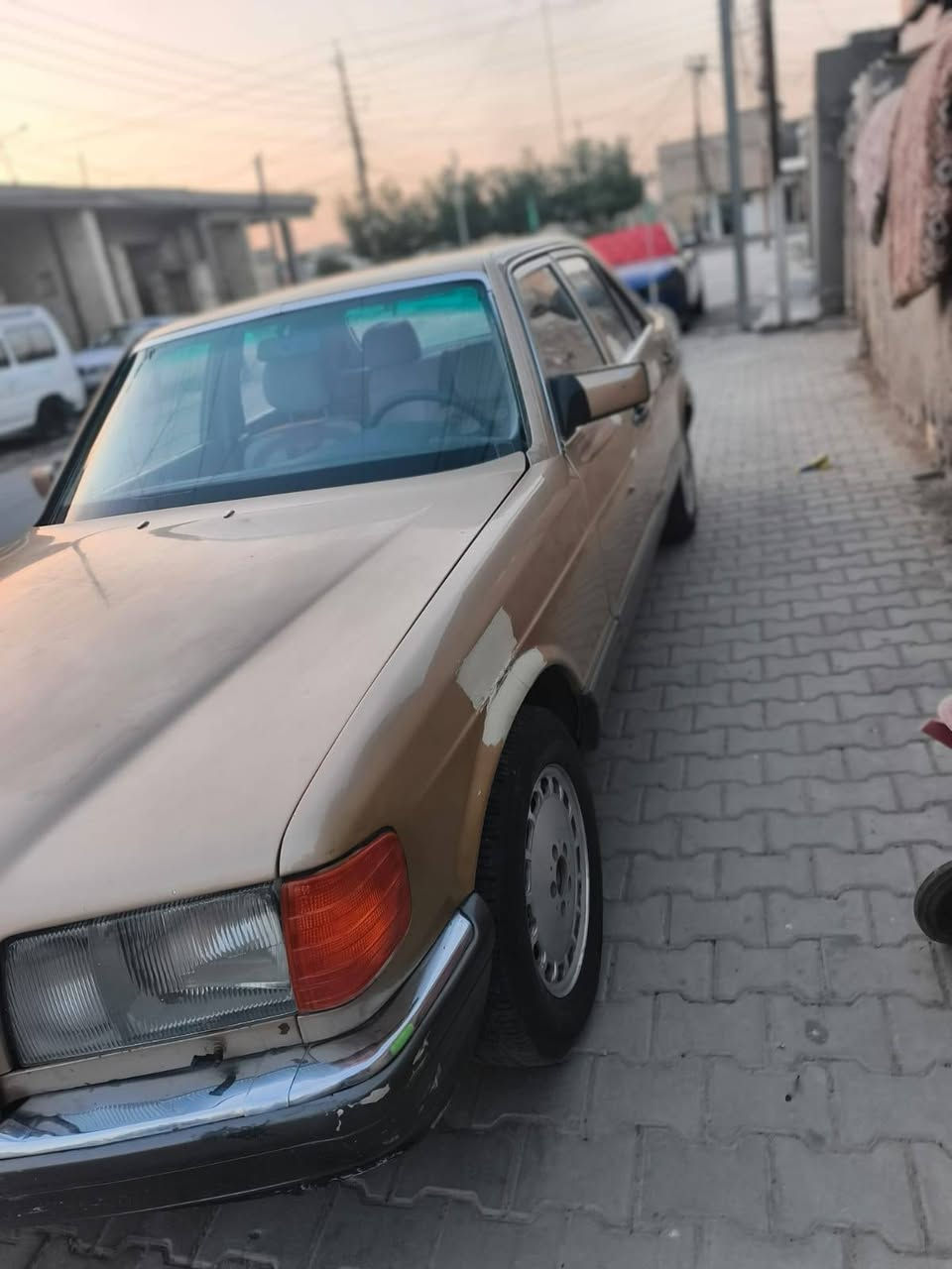 سلام عليكم ادمن وافق سياره مرسيدس جانبو باب قصير مديل 1986 للبيع سياره كير محرك بلادي قبق اسود عنكبوت كشنات كهرباء تبريد خير من الله شغال سياره كدامك مثل ما مضح بل تصوير تحويل ثاني يوم  شراي يتصل ويدلل رايده 35 وبيه مجال ما اتعامل بل اتصال تعال وتدلل ***********،،،،،***********
