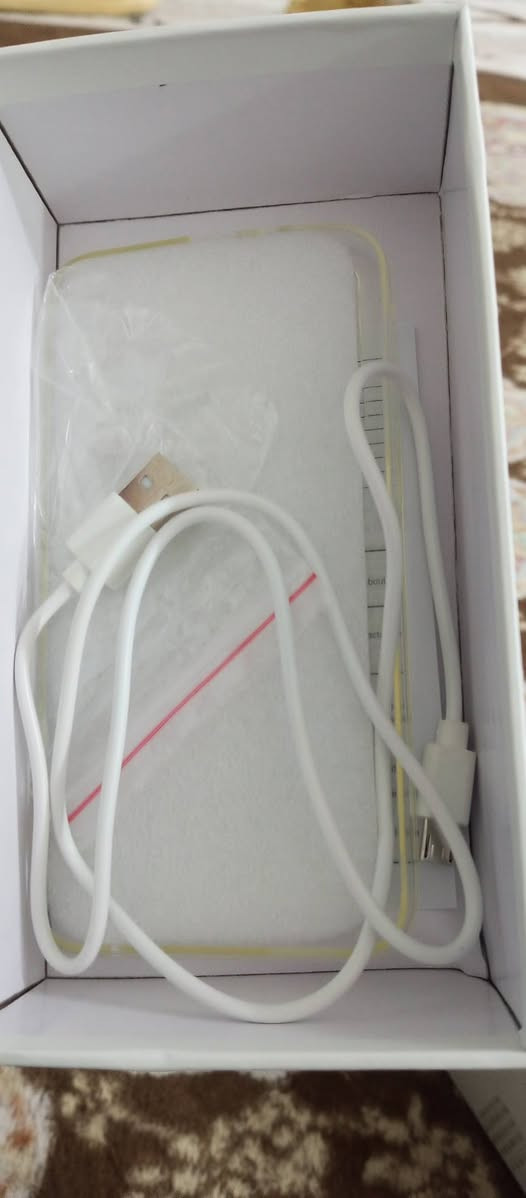 السلام عليكم موبايل امزون بهاذه الشكل كلش واضح كدامك بلفيديو ويا شاحنه وكفر ملاته الاصليات قيم بما يرضي الله
واتساب ***********
رقمي ***********
تريد خاص علقلي واني ادخلك خاص 
يصير بي سمكارت ورام
