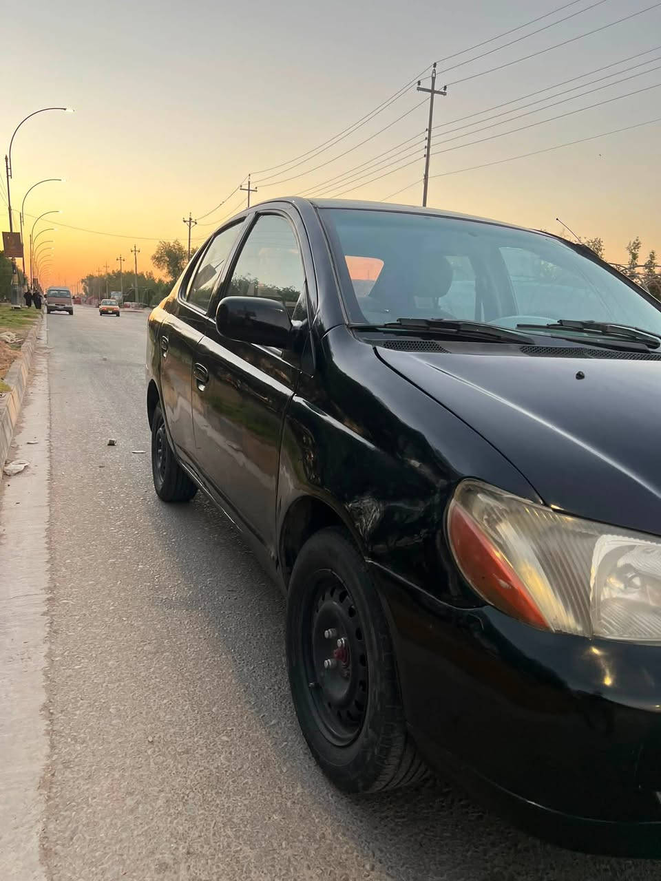 سلام عليكم 
تيوتا ايكو موديل 2000 
بيها مكينة جديدة رقم كربلاء تحويل مباشر لوحات إنكليزي 
السعر 38 وبيها مجال  مكاني كربلاء  تبريد ثلج 
***********          ***********
