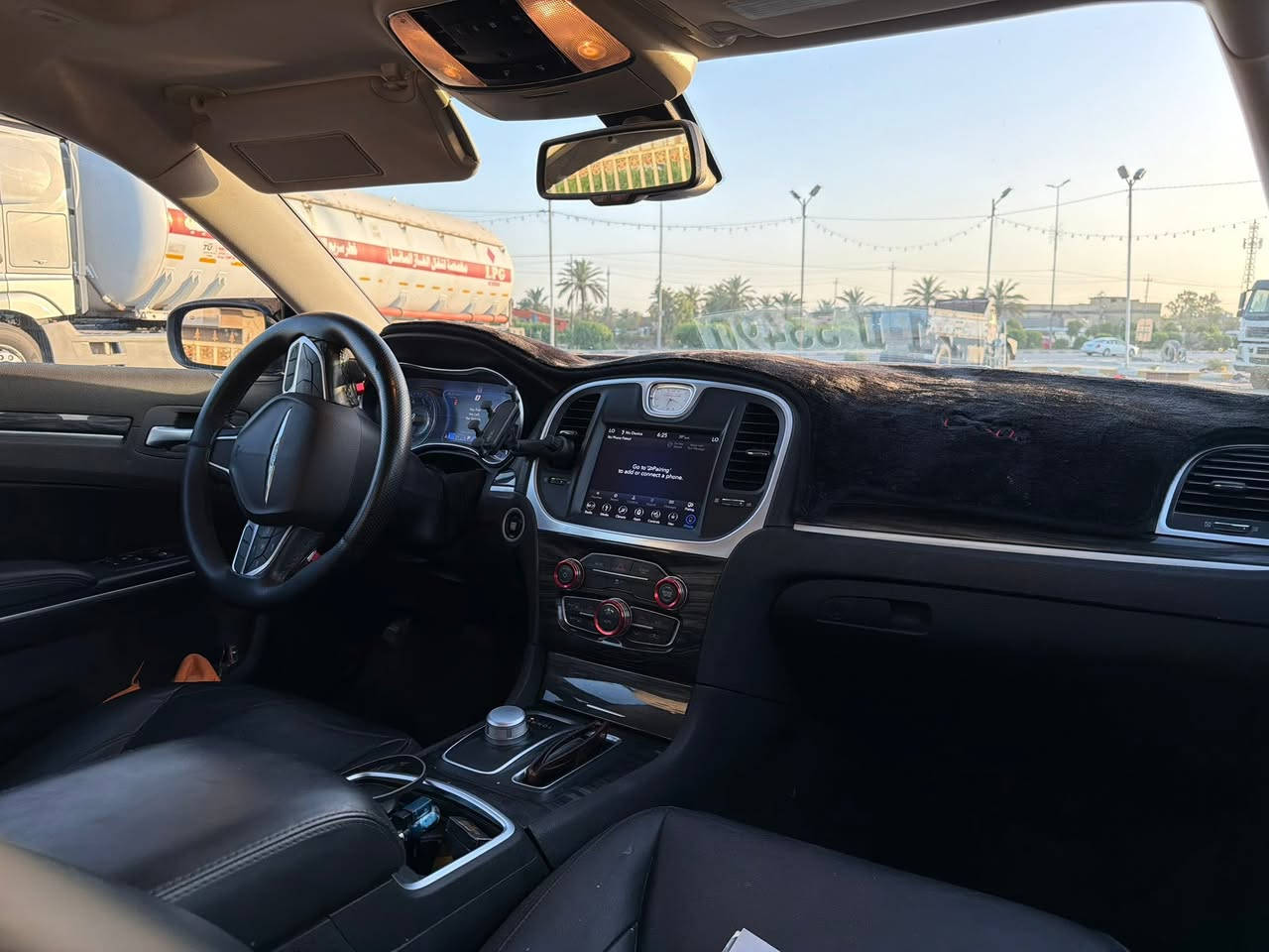 ﷽
﴿وَلَا تَبْخَسُوا النَّاسَ أَشْيَاءَهُمْ﴾

🚘 كرايسلر 300S موديل 2018
📄 كلين تايتل

✅ محرك 3.6 V6 (6 سلندر)
✅ كير أوتوماتيك 8 سرعات
✅ نسخة Harlem
✅ تشغيل بصمة
✅ ريموت ستارت
✅ شاشة كبيرة
✅ كاميرا خلفية
✅ تحكم بالدركسون
✅ مثبت سرعة
✅ مقاعد جلد
✅ تكييف ثلج
✅ سنسرات أمامية وخلفية
✅ مرايا وزجاج كهرباء
✅ جنوط وكالة
✅ إنارة LED
✅ دبل إكزوزت رياضي

🔥 التعديلات:
✅ أكزوز قفل وفتح كهربائي
✅ دعامية SRT نفخ
✅ دمام رياضي وصوت مميز
✅ تعديلات جمالية ورياضية تعطي السيارة شكل وهيبة أقوى

📝 الملاحظات:
شخط بسيط جداً بباب السايق
ضرر  بارد جداً وصغير اباب السايق

📍الموقع: بابل - حي الضباط قرب سنتر السعار

💰 السعر على الخاص أو الاتصال:
📞 ***********

💬 علق بكلمة (سعر) ويوصلك الرد مباشر

حياكم الله وكل الحب والاحترام 🌹
