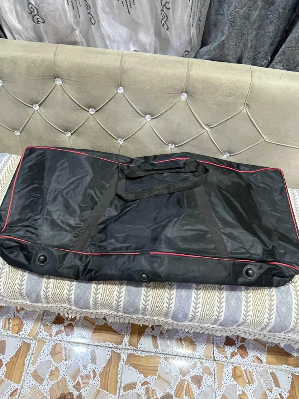 جنطة كورج Pa700 نضيفة مبطنه دبل سحاب بغداد الصليخ ب25 الف ***********
