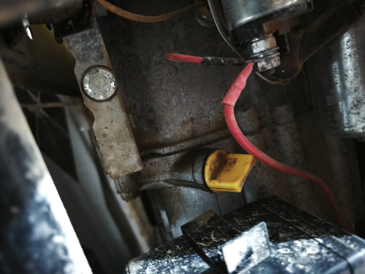 مولد للبيع فول مواصفات كدامكم Onax
12 آمبير يشغل كل البيت سلف وسحب استعماله بس شهر واحد السعر 175 وبي مجال المكان الشطره حاوي العباس قرب شارع ال وارد الرقم ***********
