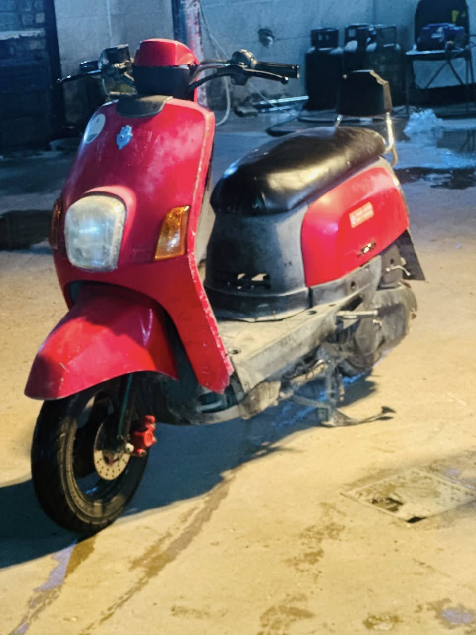 سلام عليكم بوليس للبيع دراجة كفاله عامة
دراجة نكرة بكل وقت شلعة ومعدل  ما مفتوحة سلف شغالة نكرة 

مكان بغداد دورة 

كهربائيات شلع شغالة 

كفرات بلادي شرط  وبيها تجوة اصلية  

السعر٦٢٥ 

***********
