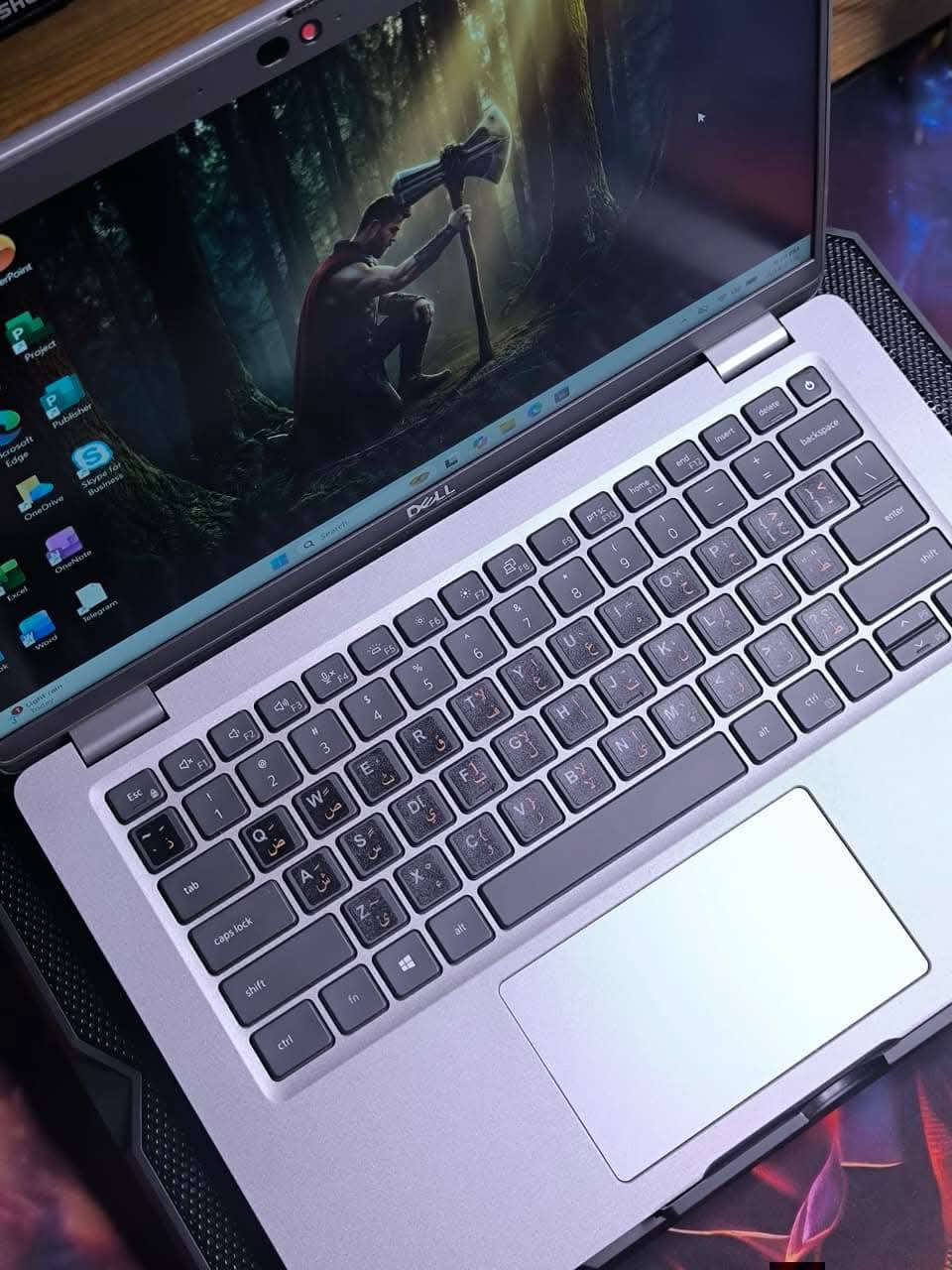 💻 Dell Latitude 5420 | الأداء الحديث والشحن المتطور
جهاز من الجيل الحادي عشر المتطور، مثالي جداً لطلاب البرمجة، الهندسة، والموظفين الذين يبحثون عن السرعة والأناقة. يتميز بدعمه لـ شاحن Type-C السريع والعملي. الجهاز يقدم أداءً فائقاً في تصفح الإنترنت والبرامج المكتبية، ويشغل الألعاب الحديثة المتوسطة مثل (Valorant، Dota 2، و CS:GO) وبرامج التصميم مثل (Photoshop و AutoCAD) بكفاءة عالية جداً بفضل معمارية معالجه الحديثة.

🔍 المواصفات التقنية:

المعالج: Intel Core i5 (الجيل الحادي عشر - أداء قوي وحديث).

الرام: 8GB DDR4.

الهارد: 256GB SSD M.2 (قابل للتطوير).

الشاشة: 14 بوصة (تصميم أنيق وحجم مثالي للتنقل).

كرت الشاشة: داخلي Intel بسعة تصل إلى 4GB.

الميزة الإضافية: منفذ وشاحن Type-C أصلي.

🎁 الملحقات:
(حقيبة، شاحن أصلي Type-C، ماوس، ماوس باد).

🛡️ الضمان والخدمات:

فحص المواصفات والنظافة قبل الاستلام.

ضمان استبدال لمدة أسبوع كامل.

تنصيب ويندوز والبرامج الأساسية مجاناً.

💰 السعر: 385,000 دينار عراقي.

📍 الموقع: بغداد - الأمين الثانية.
🚚 التوصيل: متوفر لجميع محافظات العراق.

📞 للحجز والاستفسار:
***********
***********
