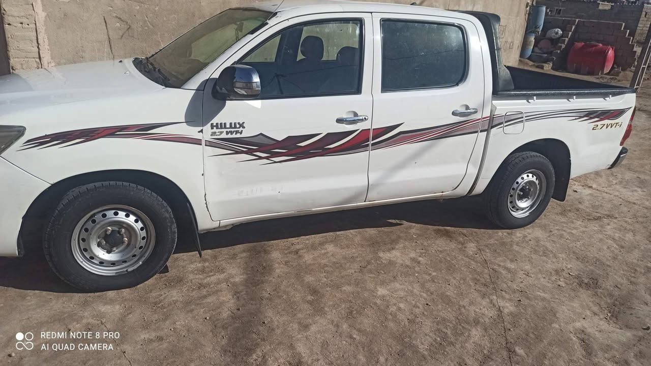 السلام عليكم سياره للبيع تويوتا 2006/شاصي 19/ بيه مكدمه ضربه رقم بصره سعر 100وبيه مجال قليل ***********
