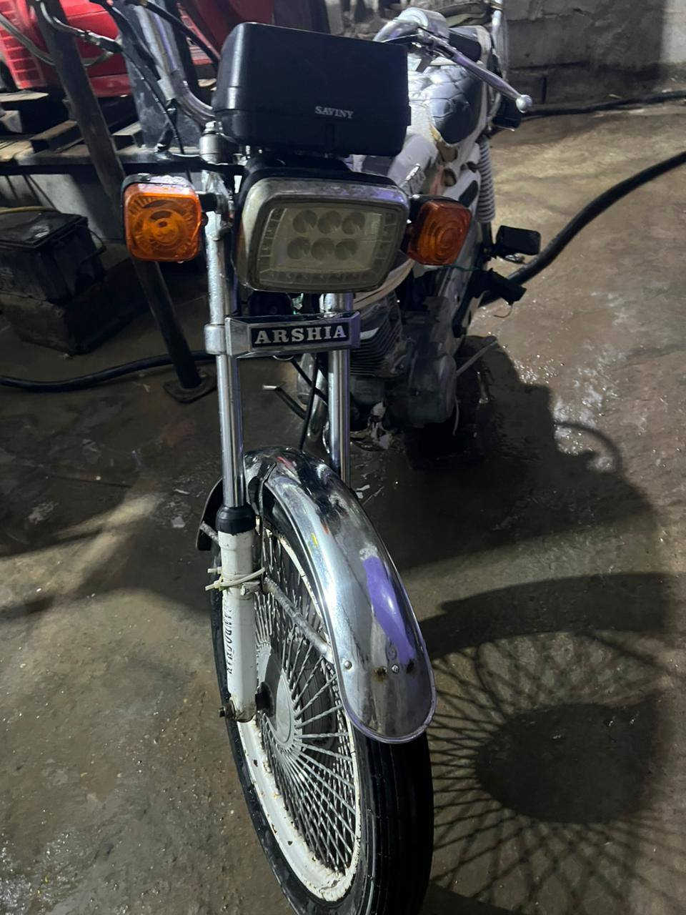 السلام عليكم مطور ارشا البيع مديل 2018 اوراق كامله سعره 300بيه مجال الرقم ***********
