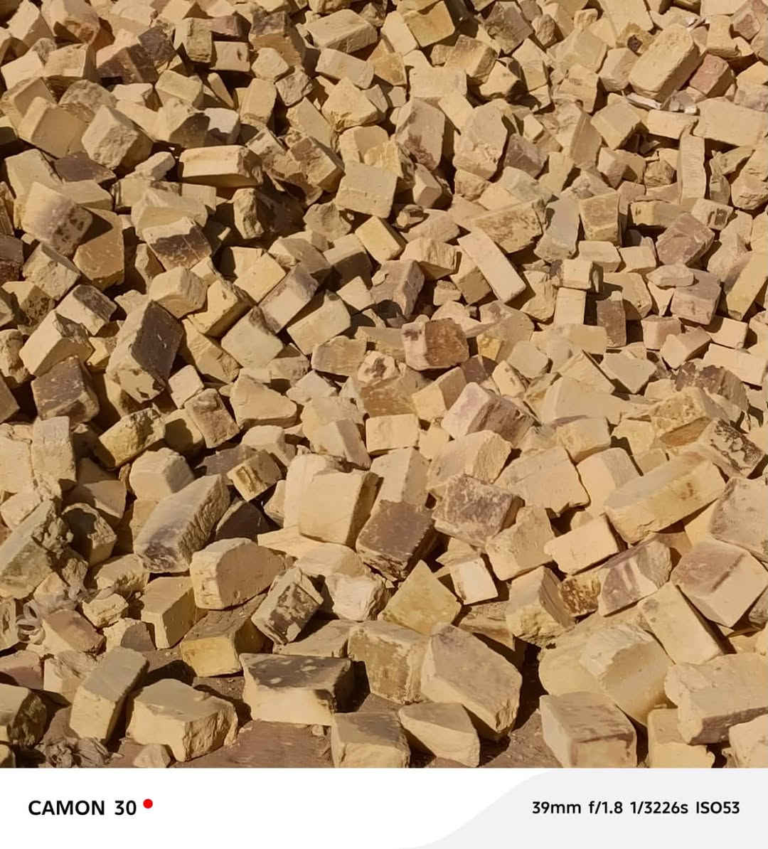 رقمي***********
السلام عليكم كسر تربيع للبيع بيه طابوگ سالم وتليثي بأنسب الاسعار حمل فول للتواصل والاستفسار رقمي***********
واتساب***********
