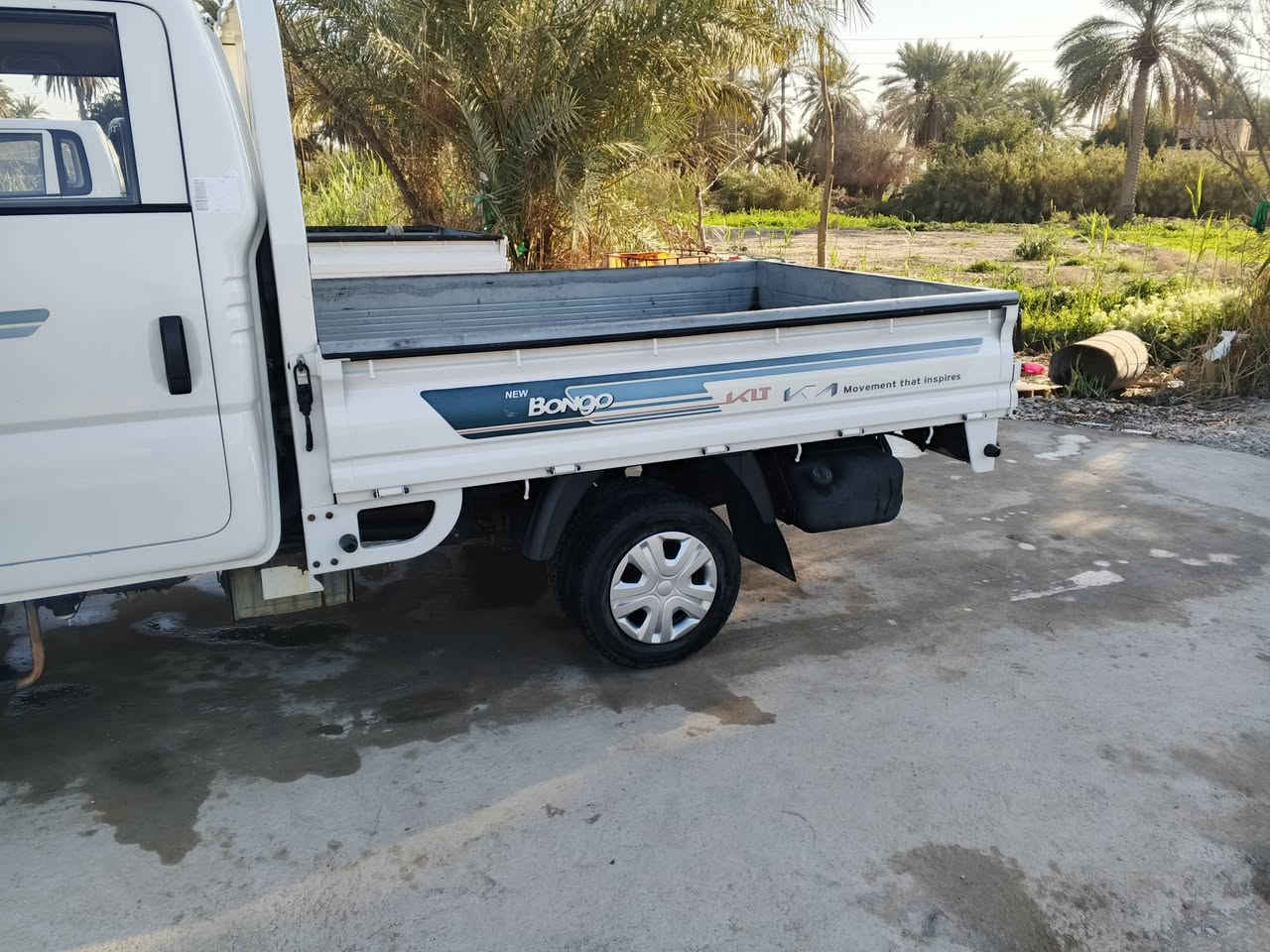 السلام عليكم سياره كيا للبيع 2023 السياره كفاله عامه سياره باسم  تريد وكاله تريد نداور السياره ماشيه حقيقي  88225 مكان حمزه الغربي***********
