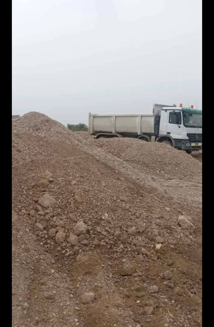 سلام عليكم تراب صطح دفن البتلو تراب معه تنضيف بيوت وقلع التراب وفرش سبيس وقلع القطع الارضيه تصعيد ونجي بسعر مناسب جداً الاستفسار والاتصال عله هاذا الرقم *********** (بنسب الاسعار)
