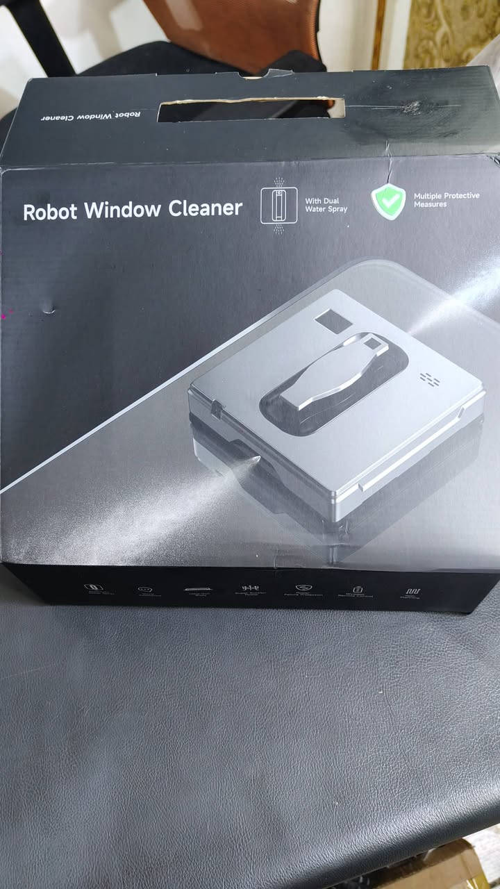 روبوت لتنظيف النوافذ، وهو جهاز منزلي ذكي مصمم لتنظيف الأسطح الزجاجية تلقائيًا، ويتميز بالتالي:
نظام رش مزدوج: مزود بتقنية رش الماء من الجانبين لضمان تنظيف فعال ومتساوٍ. 
تصميم آمن: يحتوي على تدابير حماية متعددة مثل حبال الأمان وأنظمة التثبيت بالشفط القوي لمنع السقوط أثناء العمل على المرتفعات. 
تنوع الاستخدام: يمكن استخدامه على أنواع مختلفة من الزجاج، بما في ذلك نوافذ المنازل، مرايا الحمام، وأبواب الخزائن الزجاجية. 
مزاد يم اعلى سعر ابيع حبايب


**إذا كنت صاحب هذا الإعلان وتريد حذفه لأي سبب، رجاءا أرسل رسالة إلى الدعم الفني**