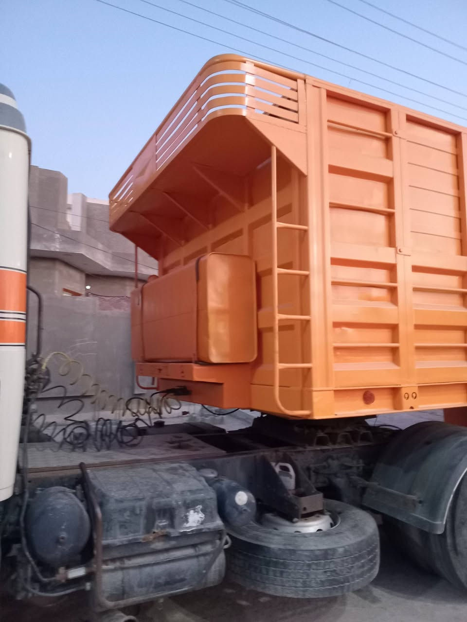 عربه عمل شاصي ١٤شريط صيني ٣محاور طخم تاير ميسان ***********
