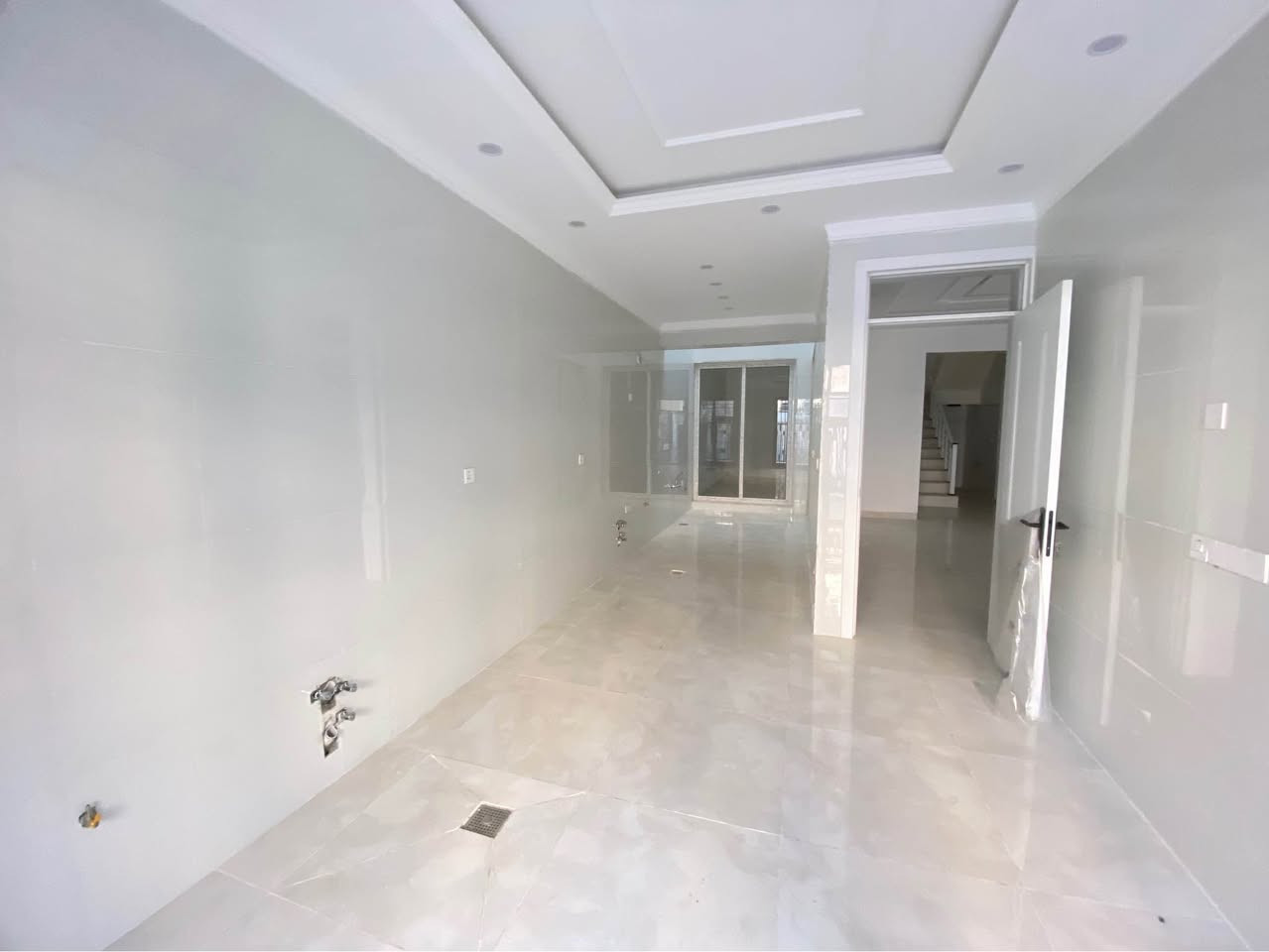 شۆڕش ١٥٠مەتر بۆ فرۆشتن
.
شورش ١٥٠متر للبيع
.
*********** واتساب
***********.
اري طاهر
عقارات مەلەك تاج اربيل
.
‏‪#Ari_tahir‬ #اري_طاهر #ملك_تاج_اربيل #مەلەک_تاج_ئەربیل #Malak_Taj_Erbil #Erbil أربيل, العراق
