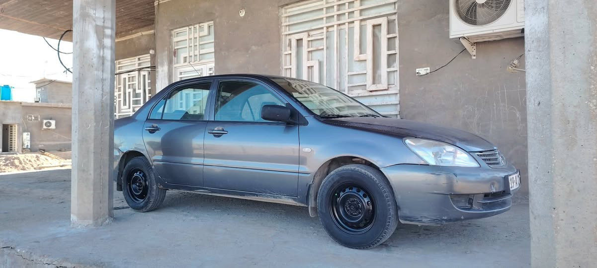 السلام عليكم ورحمة الله وبركاته للبيع سيارة مسيبوشي لانسر موديل 2010خليجيه بلاديه سيارة حلوة مال بيت مكفوله كير ومكينه وحداديه اماميه وخلفيه
وتخم تاير جديدة ومكفوله من صبغ وتبديل  رقم كربلاء انكليزي وبسمنه. سعرهة ب73وبيه مجال لشراي مكانهة كربلاء المقدسة  الاحسينه الالستفسار على رقم***********
