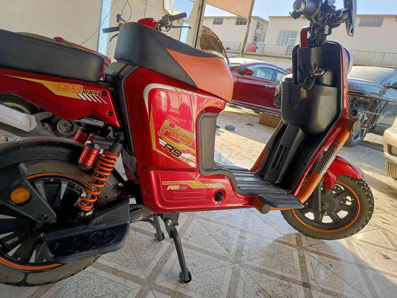 سلام عليكم بيع/او مراوس بماكس
دراجه R9.2025صارلها شهرين من نزلت للشارع جديده خير من الله شحنها كلها شغاله كامله مكمله سعر 550 وبيها مجال للشراي او مراوس ماكس بوليس....
***********
