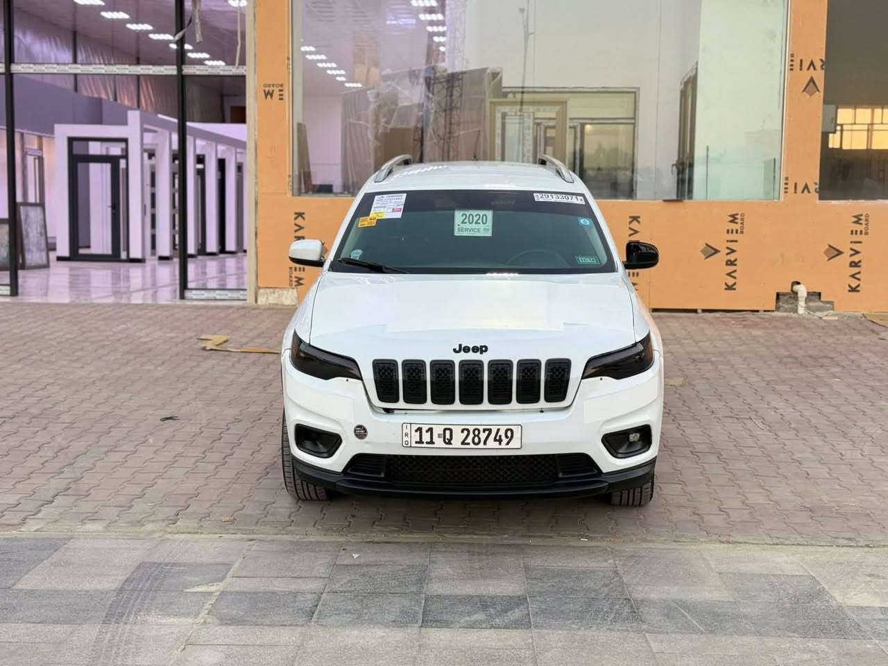 البيع جيب بزون 2020 رقم بغداد تحويل سيارا ماماشيه 60الف كيلو متر شرط بحالت زيرو  وارد مريكي بيه جاملق وبنيد ورش تجميل بلهلال جاملق الخلفي   فقط وسياره جاهزا  كير ومكينه وتخم تاير وتبريد علئ وضع شريكه وسعر 130وبيه مجال مكان سياره ميسان ***********
