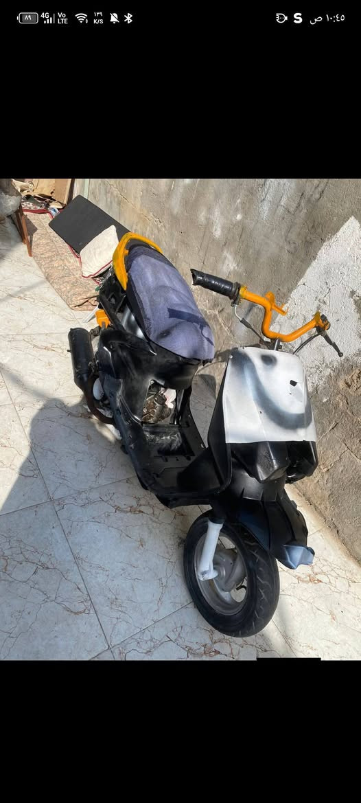 فراشه للبيع كوم حديد بس شغاله هيه كابريتة تعبانه
السعر 250وبيهه مجال العنوان بصره المعقل 
***********وتس اب بس
