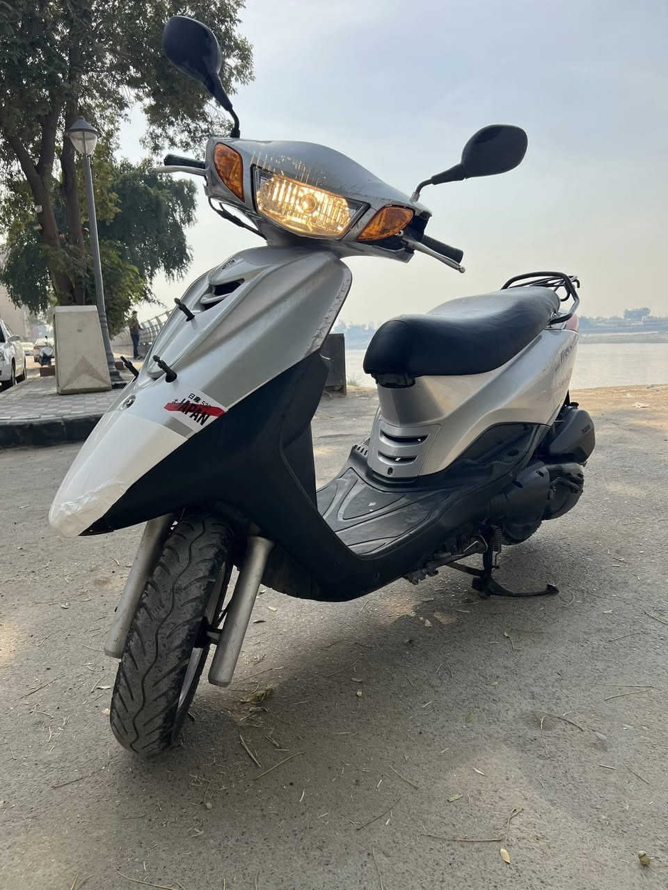 السلام عليكم
دراجه اكزز ياباني نوزل وستاند حساس بلاديه مكينه خرسه ما مفتوحه كلها كامله ما بيها اي نقص كهربائياتها كلها شغاله نكره بكل وقت قفل ستيرن قفل جنطه كامله كفراتها بلاديه السعر مليون وبيها مجال مكاني الاعظميه رقمي ***********
