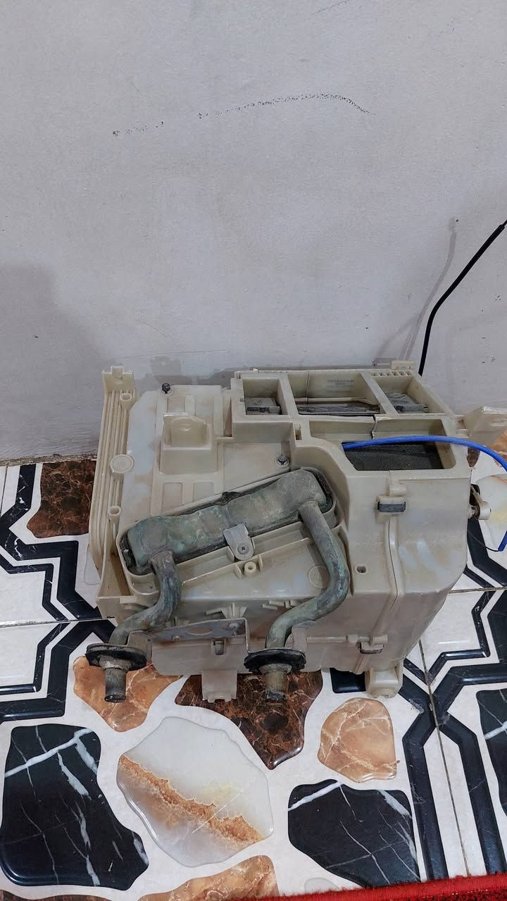 سلام عليكم غراض بروتون للبيع
رنكات استندر 
يطقات استندر 
كازكيت
واشر دكشن بارد 
واشر قبق ولفات 
تدفئة سيارة كامله 
تايرات مع ويل كب استخدام شهر 
كير عادي
كيلون باب عدد 2 باب السايق والباب الخلفي الجهة اليمنى السعر الواحد 
لاستيك جام باب السايق  
فلتر شوته

         الشراي يتصل على هذا الرقم***********
