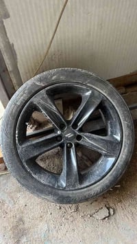 تخم ويل مال rt اصلي ويا تايرات ثنين قيم واخذ مكاني بغداد 07733776556