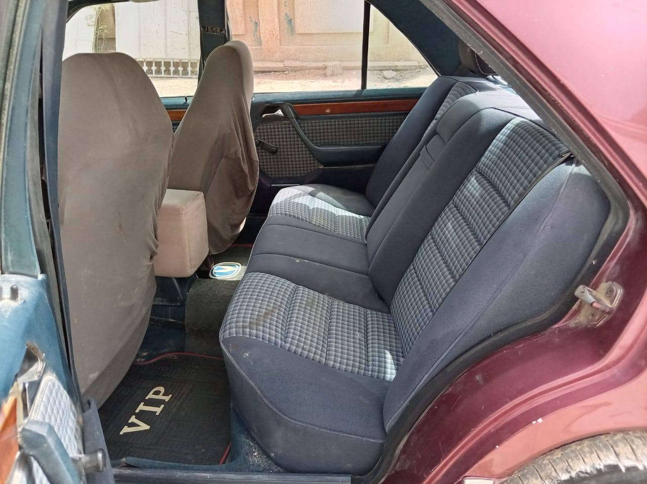 مارسدس دب 300C موديل 89 محدثه 92 كير ومحرك بلادي مبدل تخم تاير وايرات بلاكات بلكات نوزلات فيتبمات زوج صدر امامي خلفي تبريد شغال سنويه ساقطه صار سنه خياس مابيها طخات مابيها  بس المحرك مستحق تجفيت السعر 37وبيها مجال
***********
