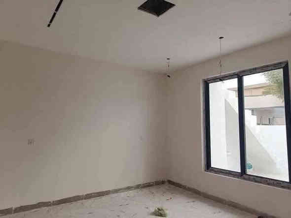 بیع مستعجل جدآ جدآ
دار للبیع مساحة 100 متر
فول سيراميك بناء حدیث صفر مامسكون 
فول خدمات ثاني بیت ع شارع العام 
قرب سوك روناكي 
سعر فقط 47 مليون وبي مجال
استفسار
***********
***********
