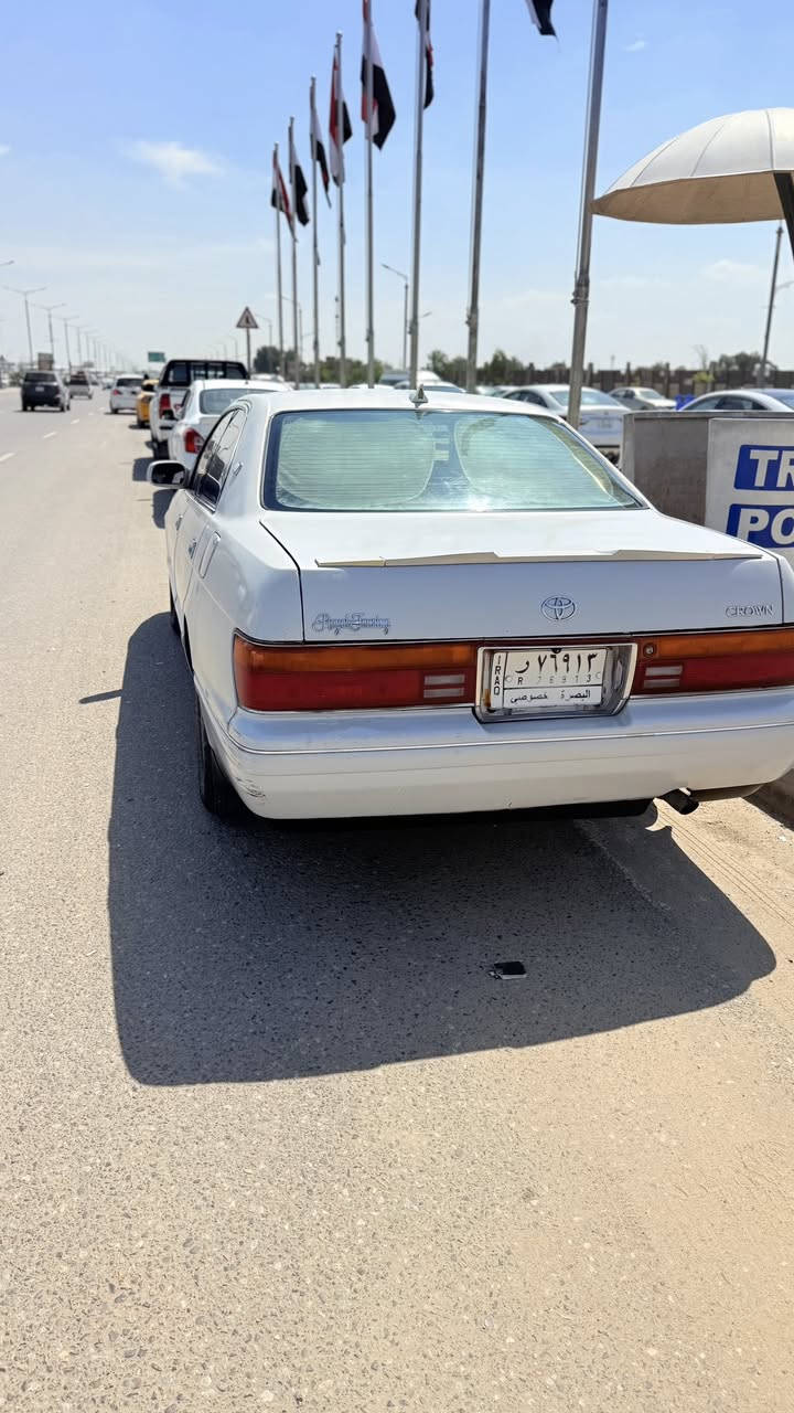 السلام عليكم كراون بطه فصل للبيع السياره فنر بلاد مكفوله ضربه وعيب شرعي ونقل جثه رقم بصره مرحله كاملة  ستتم بصمه قفل وفتح دوشمه غرفه كامله وشاشه اندرويد مكينه صار شهر شادها ثنين ونص ديكو تخم تاير قبل اسبوع مشدود باسمي السياره مداور ثاني يوم سعرها 55 وبيها مجال تجي وتشلع عيوني ثنيهن مكاني بصره كرمة  علي ***********
