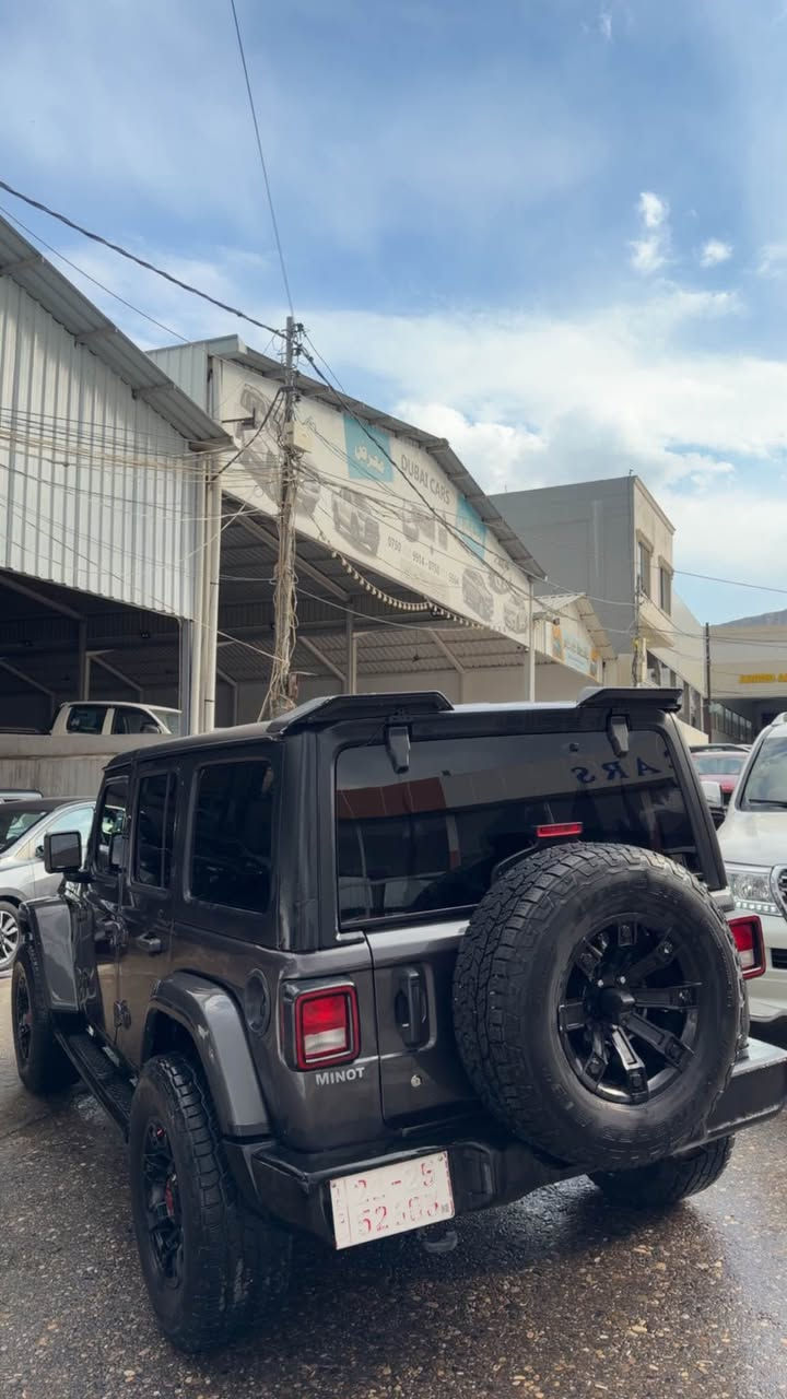 Jeep rangler موديل 2023 سياره بيها نص جاملوخ خلفي صبخ و بوند مبدل روبيكون سياره بدون دواخل و كير و محرك بشرط مو مفتوحين سياره ماشيه 27 الف ميل سياره شاشه كبيره و بصمه رادار محرك سياره 4 سلندر و تيربو سياره مكفوله من مصرف و تايرات و ويلات جديد كل شي بشرط سعر سياره 245 ورقه و بيها مجال *********** دهوك, العراق
