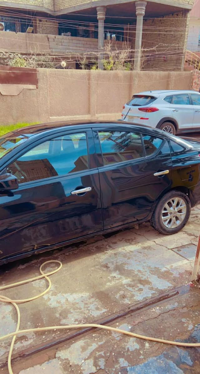 سلام عليكم نيسان فيرسا 2018سياره مفكوله ونضيفه مابيه كل نقص مكاني بغداد مشتل السعر 105
رقمي ***********
