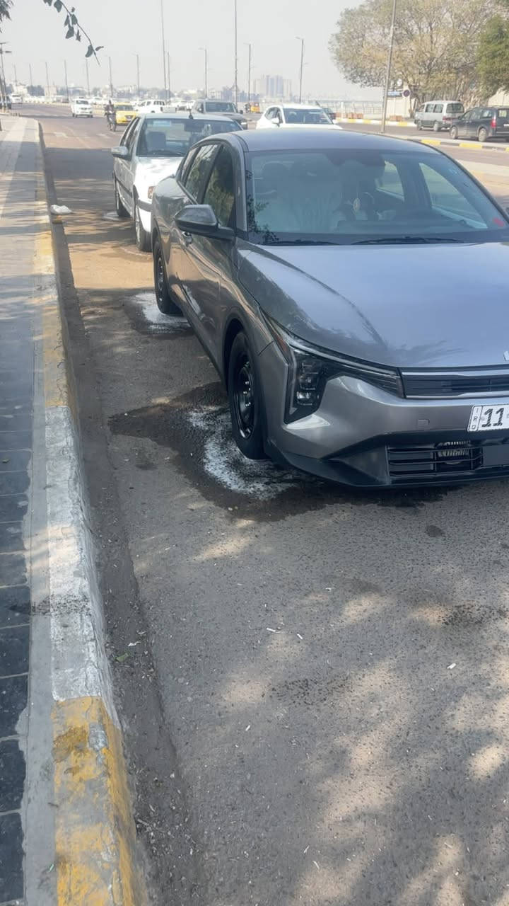 السلام عليكم كي 4 ماشيه 12 بدون دواخل بدون ارباك  السعر 185 / ***********
