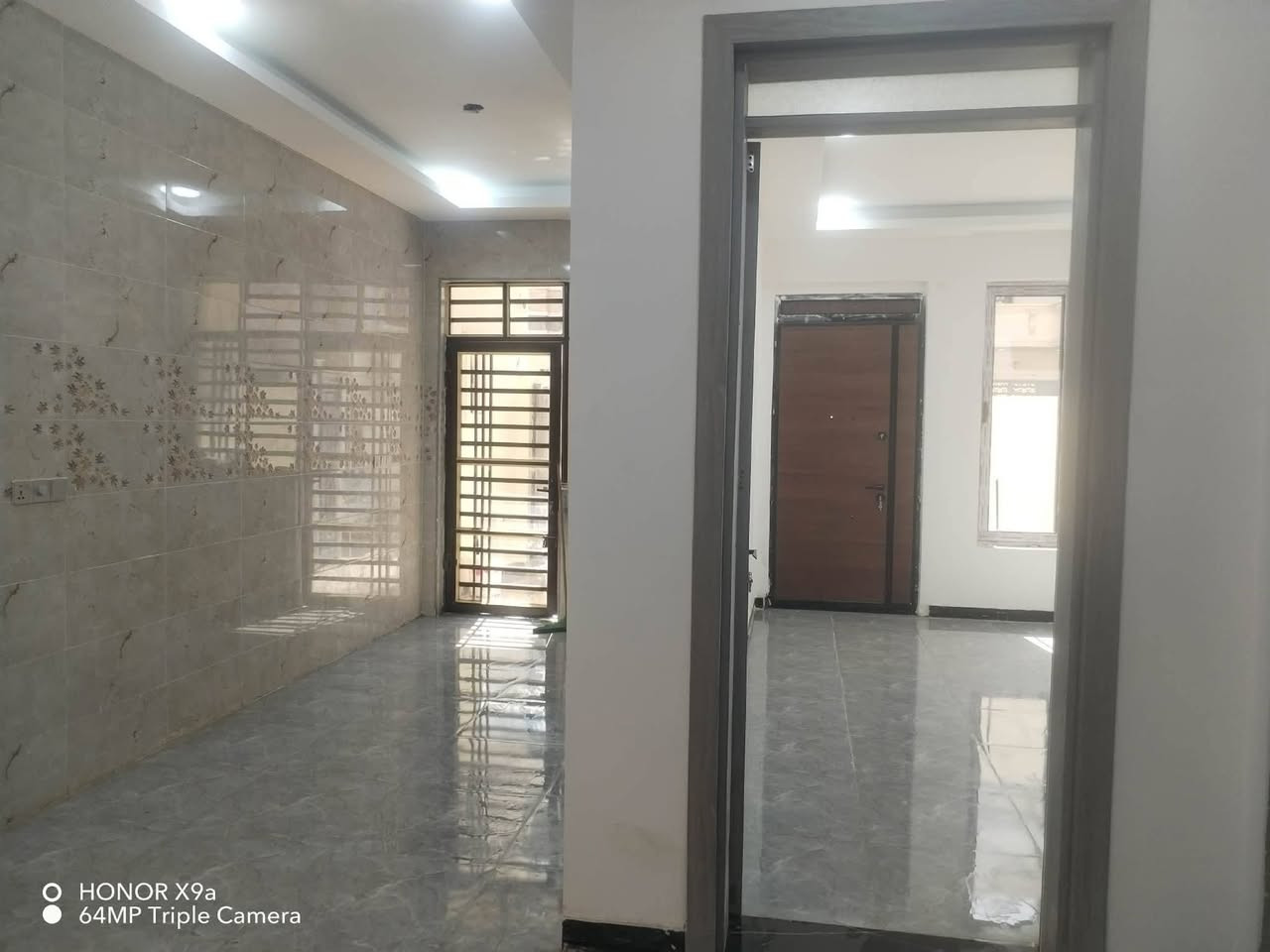 دار للبيع
📐 المساحة: ١٠٠ متر
🛏️ تحتوي على:
▪️ ٣ غرف نوم
▪️ صالة استقبال
▪️ مطبخ
▪️ خدمات
📍 الموقع: الدورة – البعيثة – العدل الأول
💰 السعر: ١٤٠ مليون (بيه مجال)
📞 للاستفسار والاتصال: ***********
📲 يوجد واتساب
