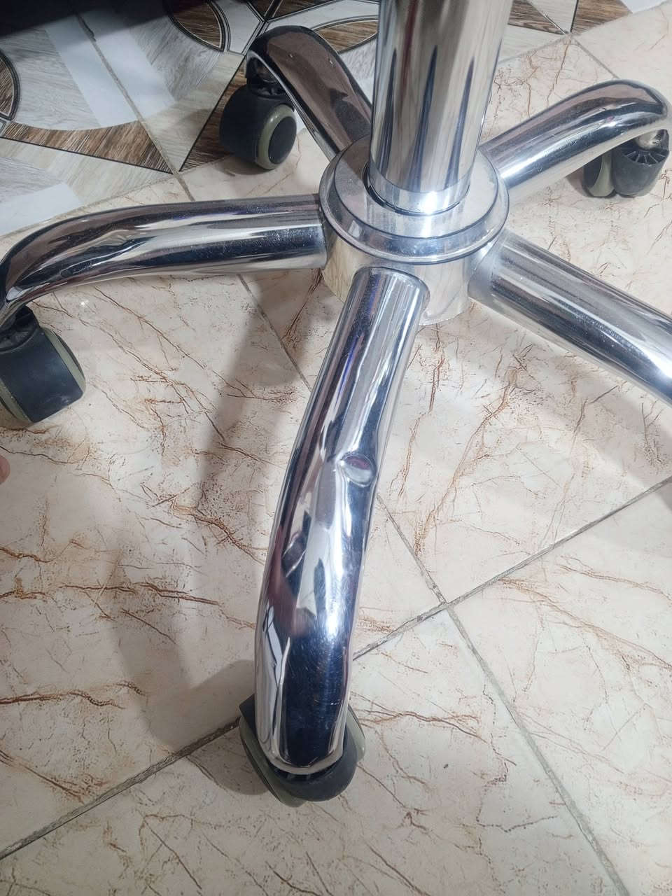 كرسي 30 
ميز 25


**إذا كنت صاحب هذا الإعلان وتريد حذفه لأي سبب، رجاءا أرسل رسالة إلى الدعم الفني**