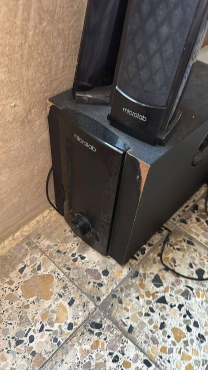 فرن شغال كامل للبيع سعر 50
سماعات  45
عنوان الدندان


**إذا كنت صاحب هذا الإعلان وتريد حذفه لأي سبب، رجاءا أرسل رسالة إلى الدعم الفني**
