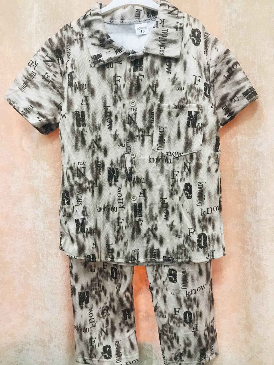 ملابس اطفال
شلونكم بنوتات جزء من الملابس الولادية 🤎
على 7 التراك فقط شكلهن والخامة تحجي 
توصيل لجميع المحافضات متوفر


**إذا كنت صاحب هذا الإعلان وتريد حذفه لأي سبب، رجاءا أرسل رسالة إلى الدعم الفني**