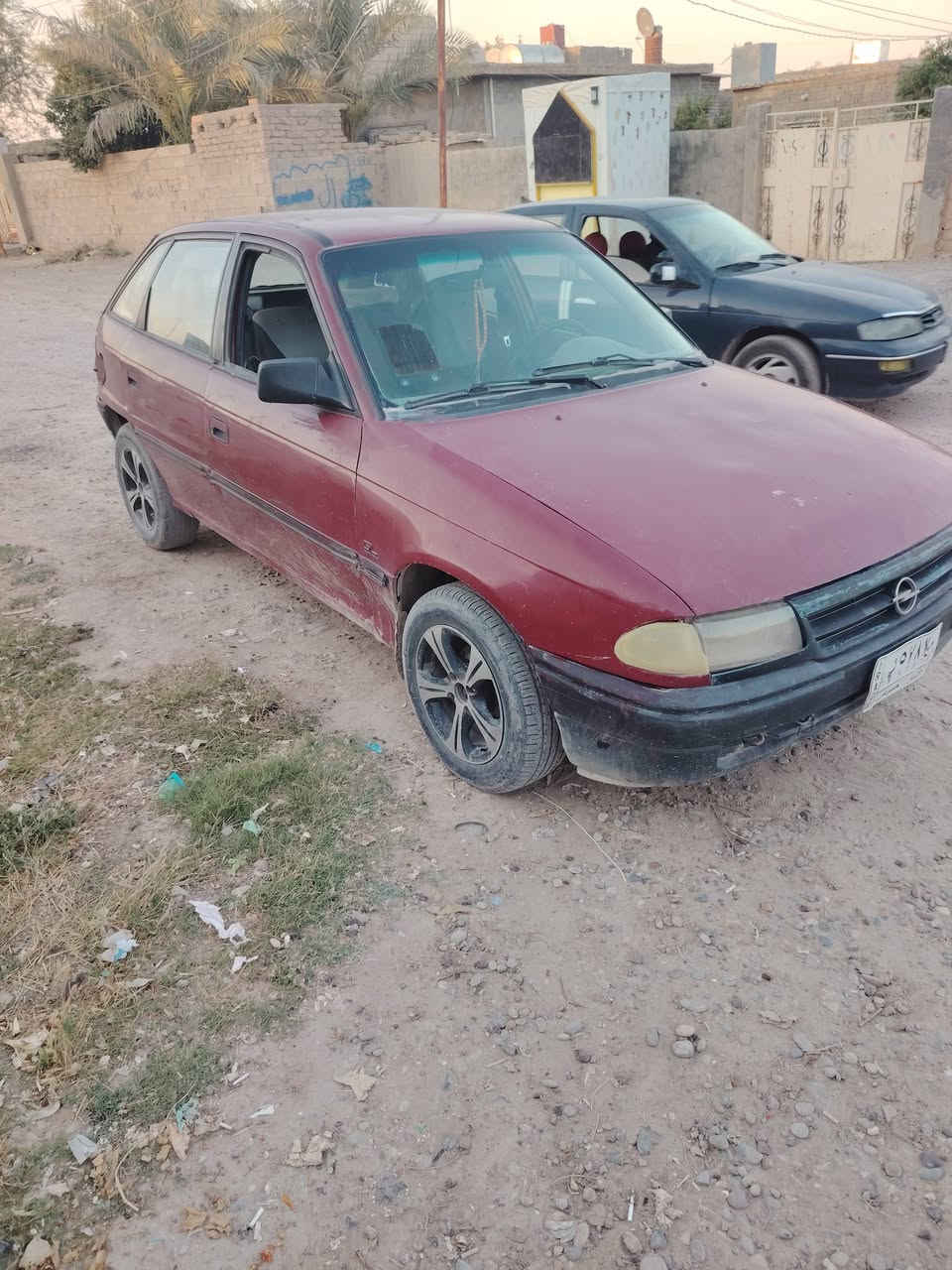 سلام عليكم أوبل استره للبيع  فقط  موديل 93 محرك ١٦ مال كصه كهربايات كلها شغاله رقم الانبار مشروع وطني سنويه  ساقطه صار 4 أشهر سعر 28 بيه مجال المكان سامراء ***********
