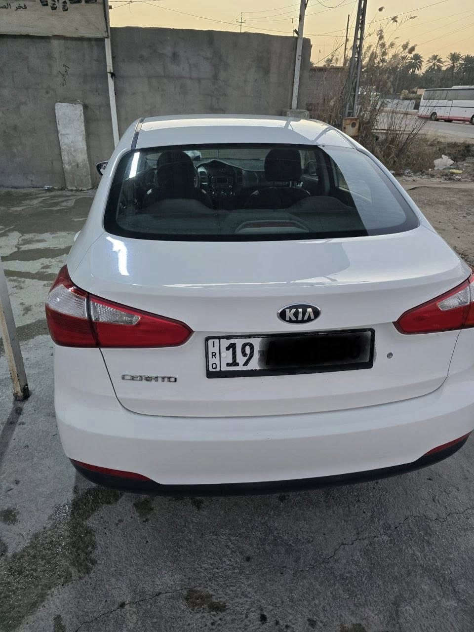 السلام عليكم
للبيع كيا سيراتو موديل 2014 خليجي ماشيه 106 الف محرك 1600 
السيارة رقم كربلاء  تحويل مباشر 
السيارة مكفوله من گير ومحرك وحداديه جديده
والسونار مرفق بالمنشور 
السياره موجوده بكربلاء
السعر 135 وبيها مجال
رقم صاحب السياره*********** 
مكلف بالنشر
