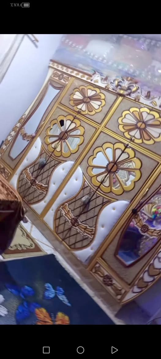 السلام عليكم غرفه صاج عراقي نضيفه جدا البيع رقم الهاتف *********** متواجد واتساب اتصال ما متواجد
