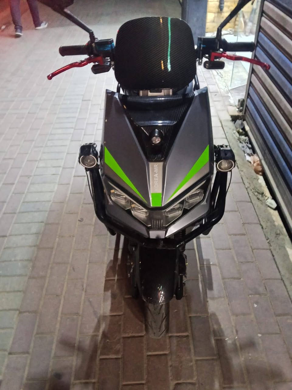 الاسم / تايغر سبورت
وكالة مستر كوريا
6 بطاريات 
72 فولت 
ملف 2500w
4نمر 
السرعة القصوة تقرة 100 الحقيقي (75 وشوية اكثر) على تطبيق ويز
 
كهربائيات حساسات كلها شغالة والكفر نظافة 100% 
استخدام 6 أشهر دراجة حيل نظيفة
السعر 750 وبيها مجال بسيط 
ملاحظة...اسأل على سعرها بنفس المواصفات وشوف
التصال على رقم ***********بيك خير وتدلل🤍
