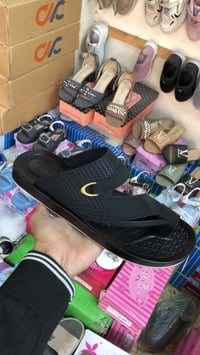 شحاطة رجالي • مقاسات ٤٠-٤٦ • الموصل حي الميثاق