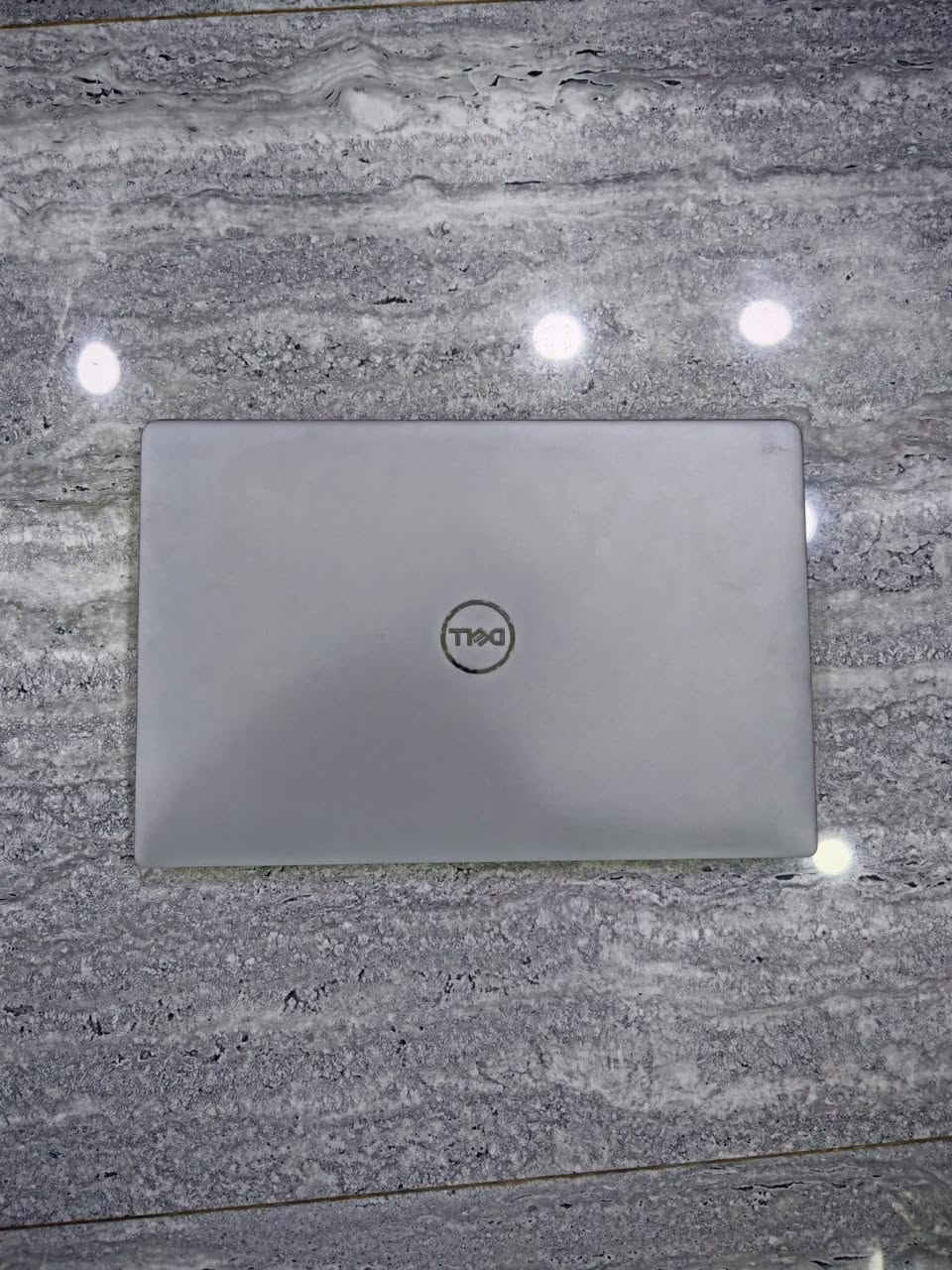 Dell Latitude 5421(شاشة لمس) 

🔹 المعالج: Intel Core i7 الجيل 11 فئة H

🔹 الذاكرة العشوائية: 8GB DDR4 قابل للتطوير

🔹 التخزين: 256GB SSD NVMe قابل للتطوير

🔹 كارت الشاشة: Intel Graphics مدمج

🔹 الشاشة: 14.1 FHD (لمس) 

السعر 450 الف شامل توصيل وملحقات


**إذا كنت صاحب هذا الإعلان وتريد حذفه لأي سبب، رجاءا أرسل رسالة إلى الدعم الفني**