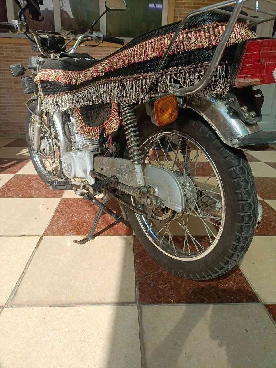 تايكر للبيع تيرات جديده ويل جديد كهربائي كله شغال السعر ٢٧٥الف عنوان فرمان باران اتصل ***********
