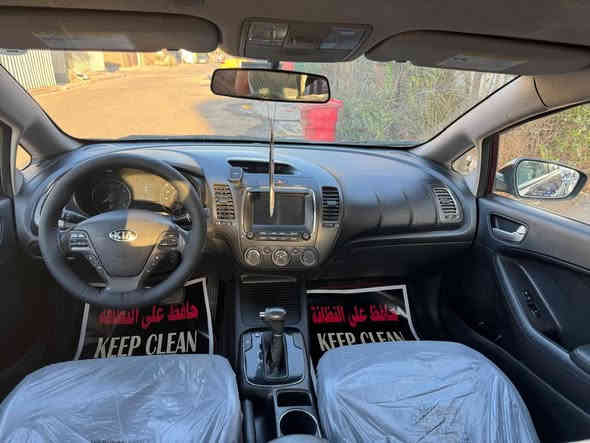 السلام عليكم للبيع 
كيا فورتي 2018 
حادث بسيط جاملغ وبنيد 

مواصفتها نص فوول 

مكينه 2000 دوش 
كير AT 
رقم اربيل تحويل وكاله بشرط 

🛑السعر 107 وبي مجال قليل

مكانها بغداد زعفرانيه 
☎️‭0770 006 1490‬☎️
