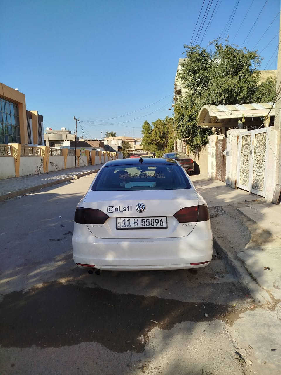 السلام عليكم
جيتا 2011للبيع 
محرك 2500   5بستم 
كير ومحرك تبريد تدفئة كهربائيات كلة شغال
نقصها 
الدبل الخلفي الايمن بي طبة 
والبولبرن مال وجه الكمبريسر يرادلة تبديل 
حادثها جاملغ امامي الايمن وباب عكس السايق 
بيها 4قطع صبغ جاملغات امامية ثنينهن والبنيد وباب عكس السايق 
السعر 100$وبيها مجال 
***********
