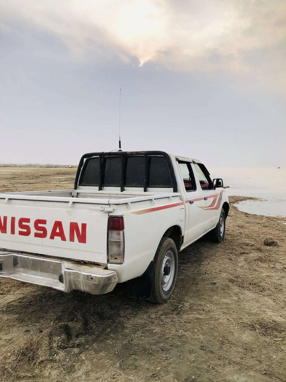 سلام عليكم ورحمة الله نيسان شبوط مزاد وبيهه كتاب ترقيم    سياره جاهزه من كلشي تبريد تدفئه صدر محرك كير اكسل كله شرط 
فقط مصبوغه 
مكفوله من الضربه 
موديل ٢٠٠٧
السعر ٨٠ 
مكان فلوجه 
***********
