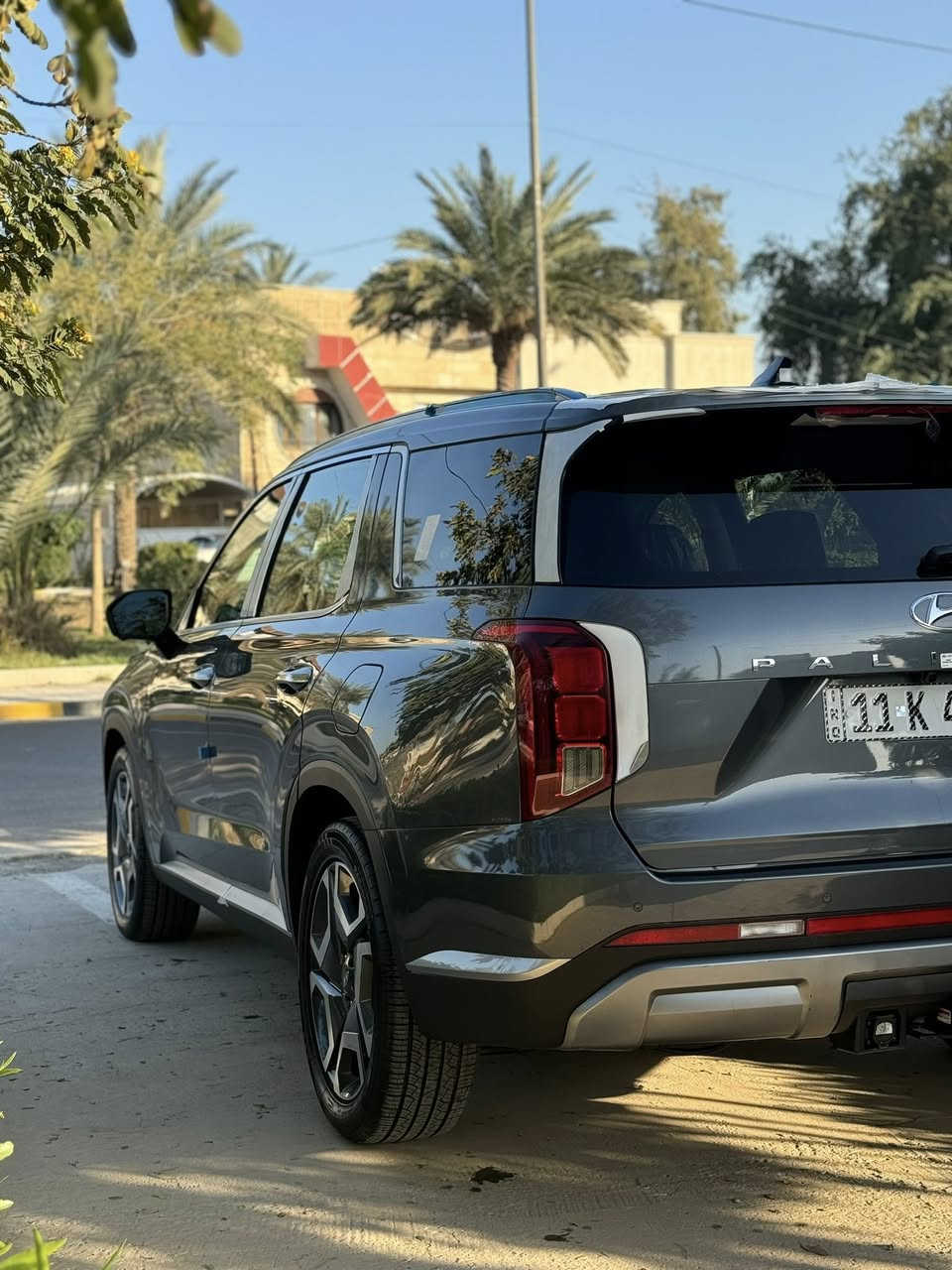 سلام عليكم هيونداي بلسايد 2025 وارد امريكي زيرو ماشية 600mi مرقم كامل  مواصفات جلد كشنات منفصل سلايد رادار 7 راكب الحادث جاملغ وربع لبنيد بي صبغ بارد باب السايق ومتصلحة تصليح درجة اولى 
خشم اللغد الايسر بي بارد 
رقم الهاتف ***********
السعر 31$الف دولار وبيه مجال بسيط
