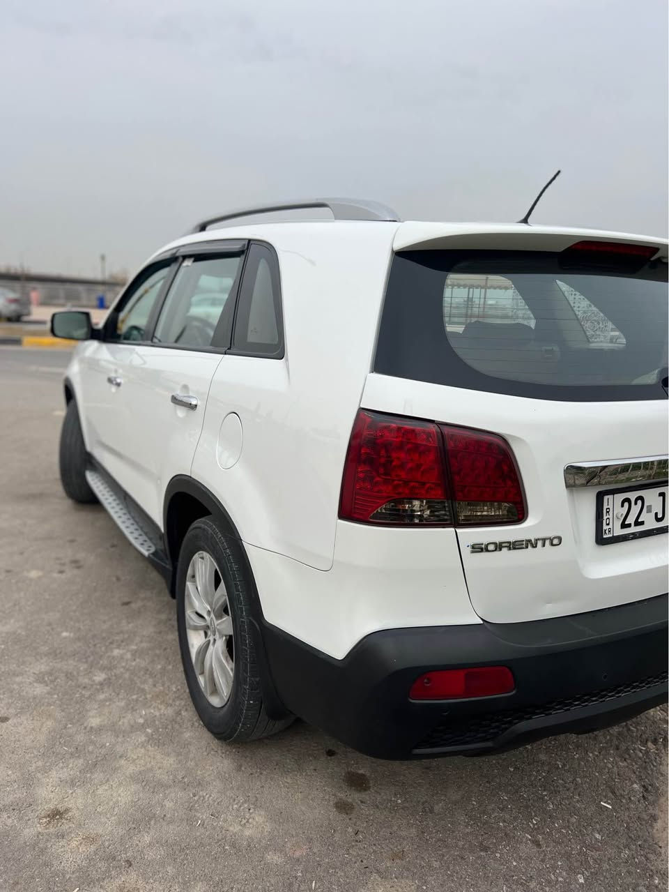 سورنتو 2012
6 سلنندر 
فول مواصفات ما عدا البصمه
7 راكب 
3قطع تبريد 
دبل بانورما 
فول تحكمات
ضرر فقط بوند بدون دواخل شرط
كير ومحرك بشرط
السعر 168
للتواصل : *********** موصل, نينوى
