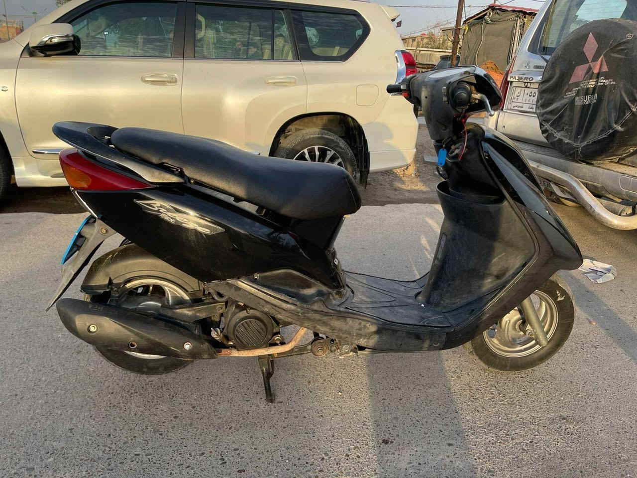 السلام عليكم دراجه بريز جديده
مكاتبه مال معرض + وصل كمرك 
بلادي مكينه مفوله شك الكاع
 نازله من الرمبه قبل 3 اشهر
مانقصها برغي كامله مانقصه اي شي 
السعر   550  بيهه مجال بسيط 
سلف وهندر كهربائيات كله شغال 
شلعه ومعدل مختمه كله ختم واحد 
العنوان : بغداد مدينه الصدر  
الاورفلي قرب العماره البرتقاليه
للاستفسار  : ***********
