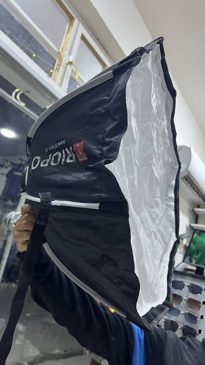 سوفت بوكس اخر قطعه متوفره عندي
للحجز خاص او واتساب/ ***********
