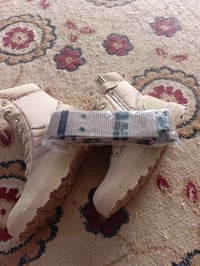 بسطال • قياس 44 • قريه المحينه