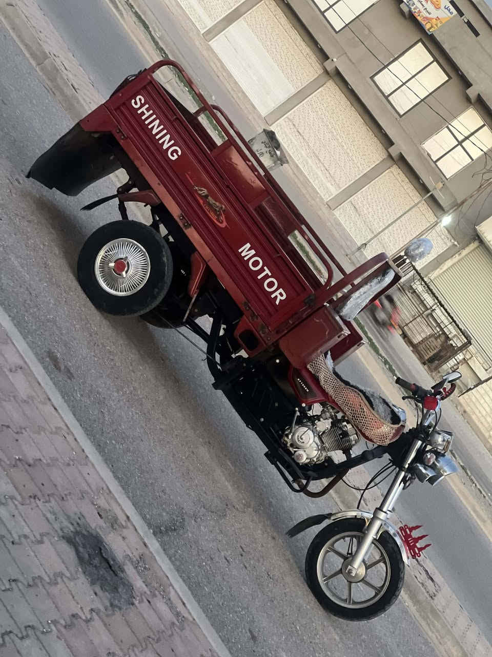 سلام عليكم ستوته للبيع موديل 20 بليته اوراق كامل بلدي ماطور جديد قطره صبغ مابيه حيل  حلو احلال من الصوره شرط ركبه شرط محرك شرط صبغ مابيه  فحل عالي تخم تارات جوبلس ستوته مال جناي كل شرط مابي نقص كهربائيات كل شرط شغال ستوته نايمه جانت سعره مليون 375 وبيه مجال شي قليل ويرهم مراوس حسب الاتفاق عنوان كركوك حي الحجاج ***********
