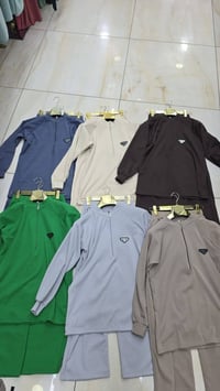 طقم نسائي • نخب أول • ٤٠٠ قطعة